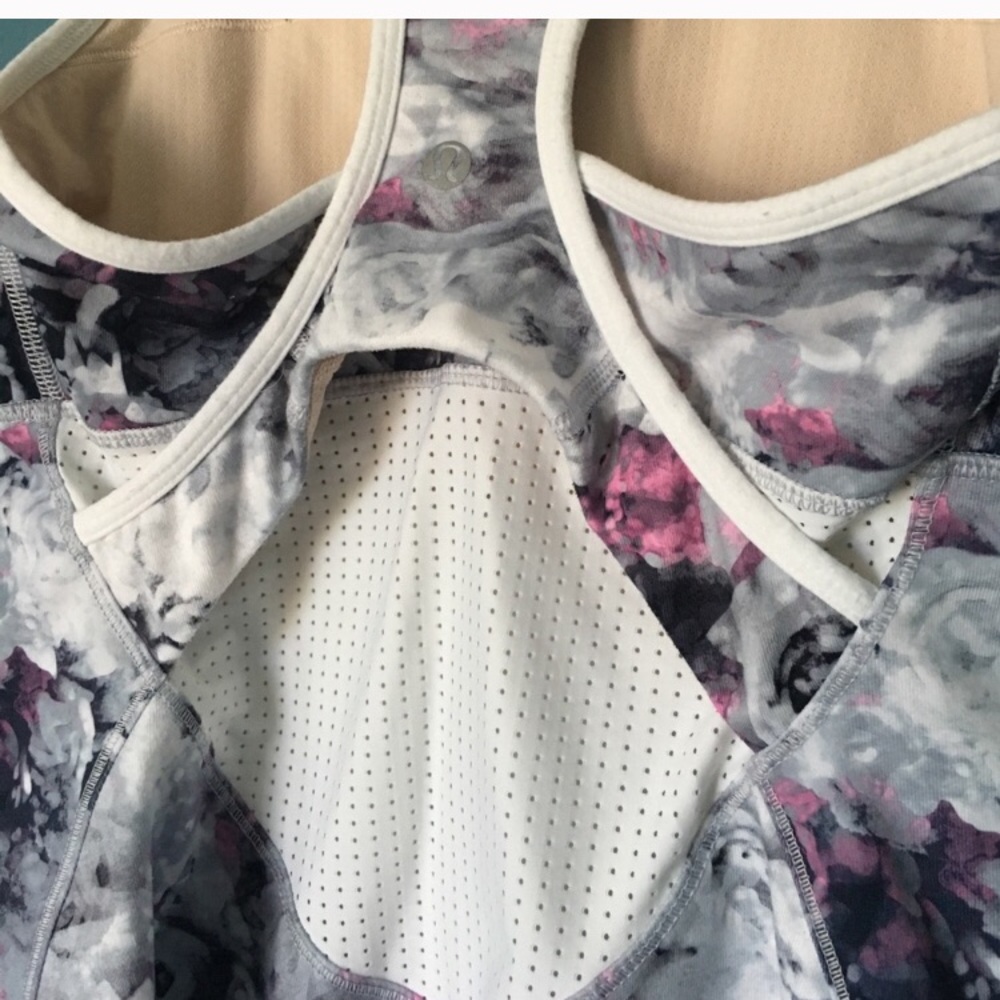 Lululemon Athletica Moody Mirage Rose tank Sz 6 - Picture 4 of 4