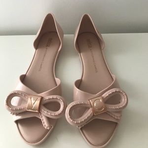 Melissa + Vitorino Campos flats