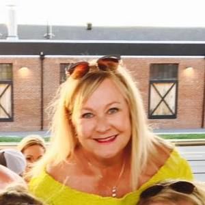 Meet your Posher, Tina