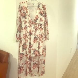 || NEW || Floral Open Chest Maxi Dress