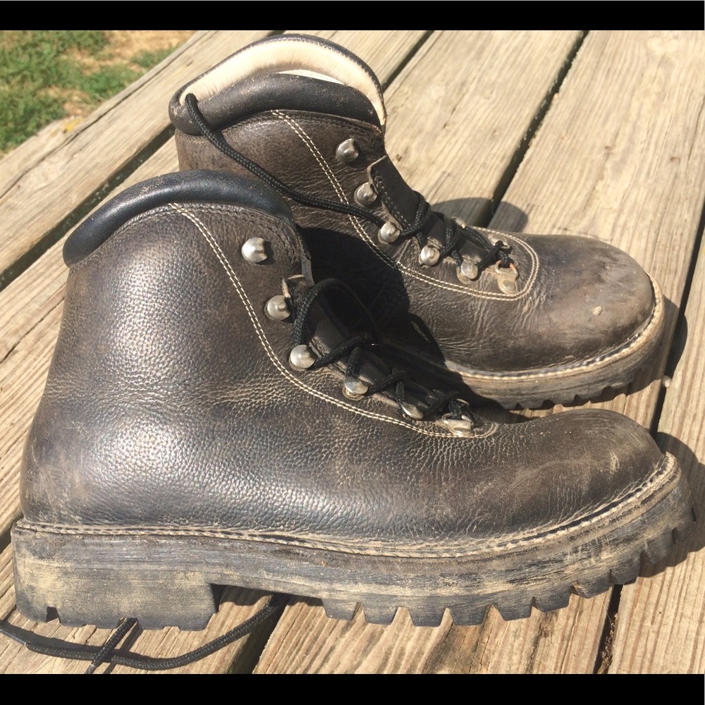 Leather hiking boots - black, hand made by Limmer