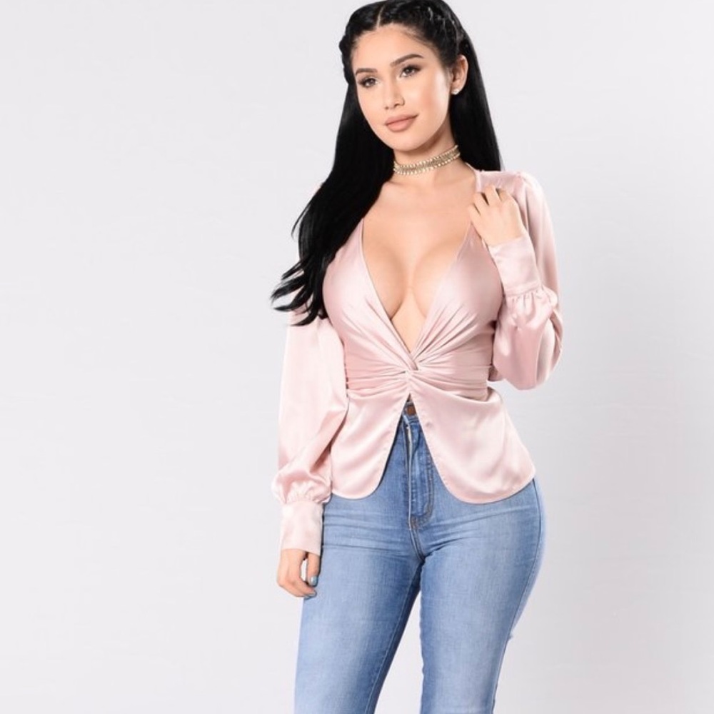 A List Twist Top-Blush