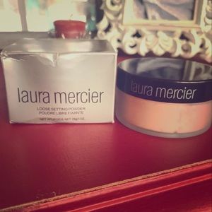 Laura Mercier loose Powder