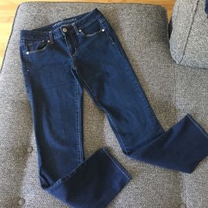 American Eagle super stretch straight leg jeans