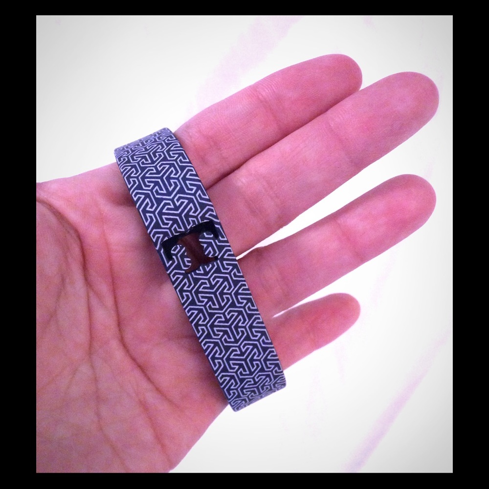 New 💯percent authentic Tory fitbit bracelet!