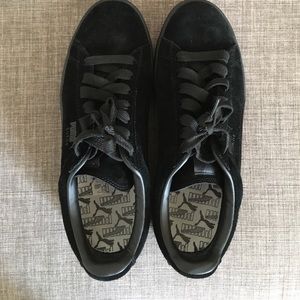 Puma Suede tennis shoes