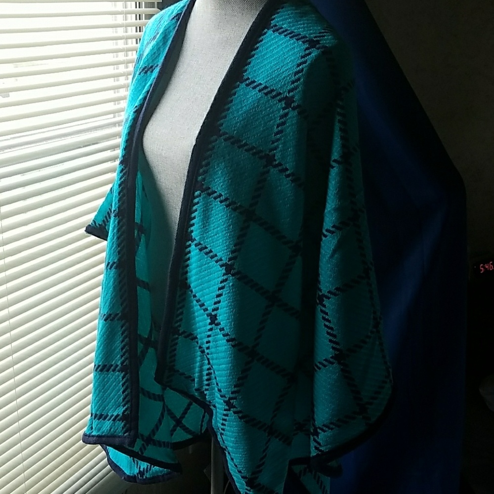 Last 1💙New Turquoise shawl - Picture 4 of 8