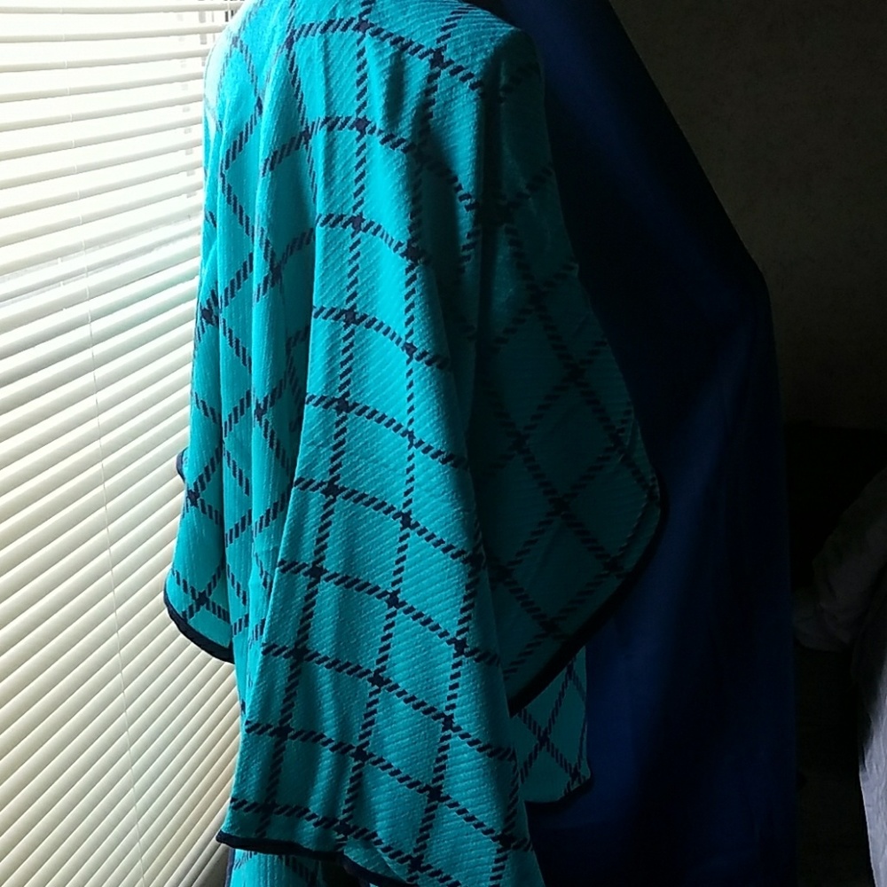 Last 1💙New Turquoise shawl - Picture 7 of 8