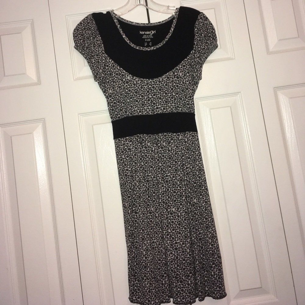 CLEARANCE! - KensieGirl dress size XS