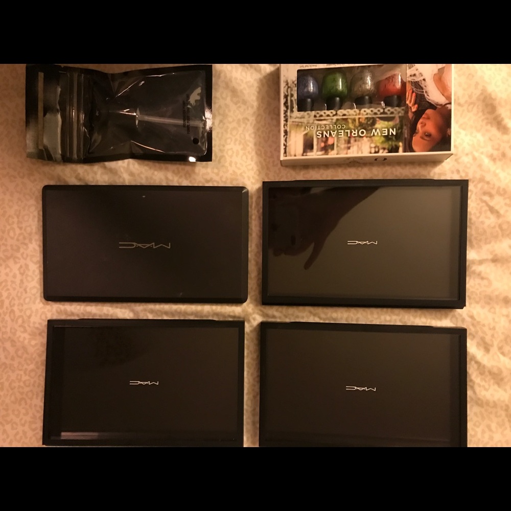 4 MAC palettes, MAC foundation pump ✨💫🌟