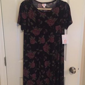 BNWT XS Lularoe Carly Dress