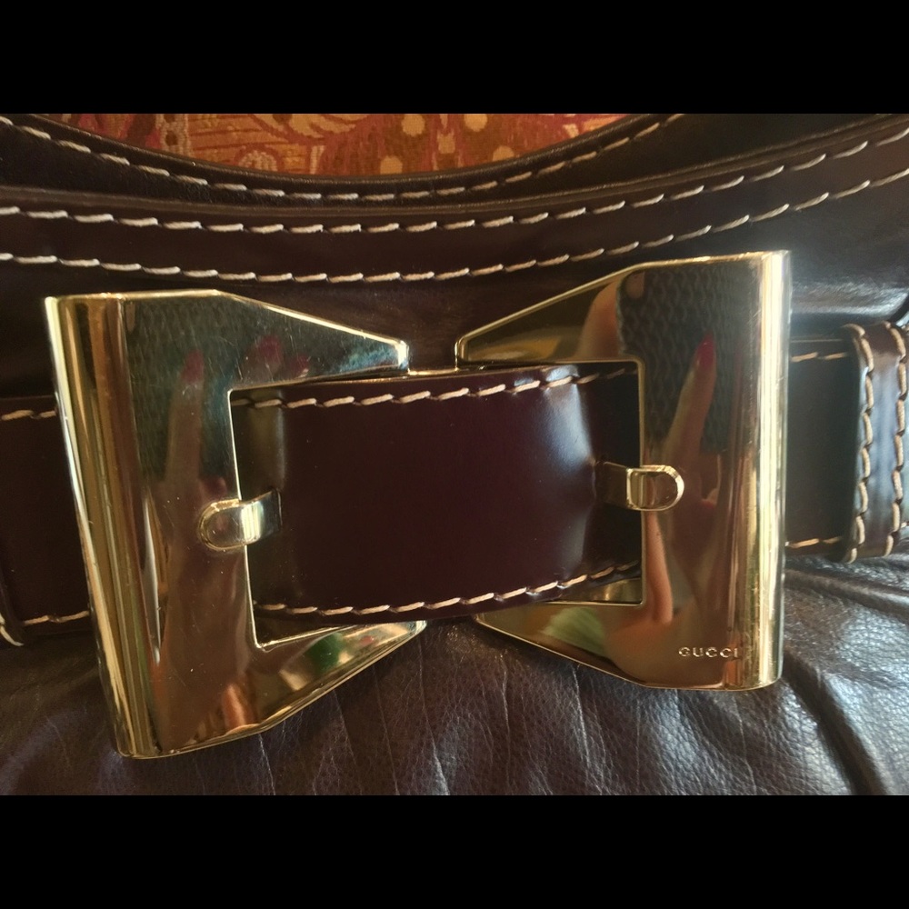 Authentic Gucci queen purse