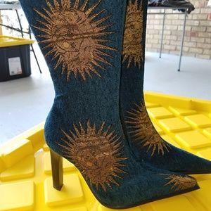 Corduroy sunburst boot