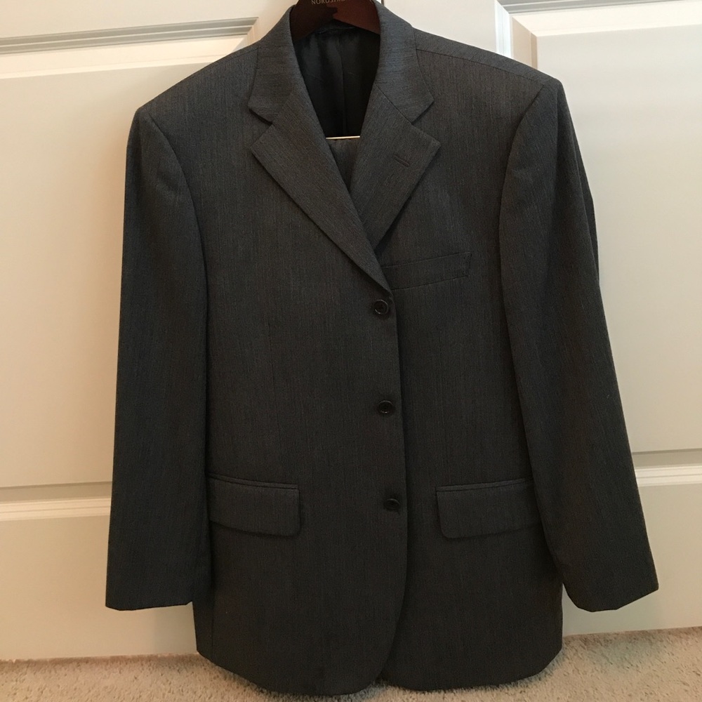 Loro Piana grey super 120 fabric suit