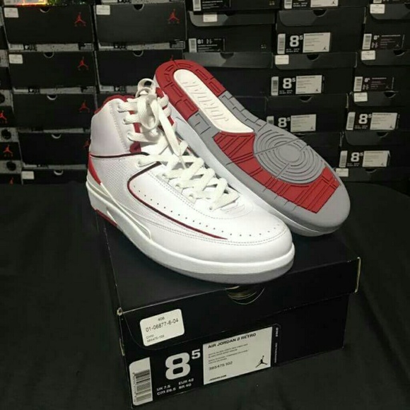 Retro 2s size 8.5 - Picture 1 of 3