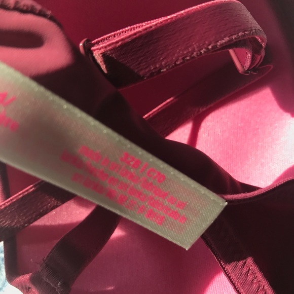 Victoria's Secret Pink Lightly Lined Bra - Picture 5 of 5