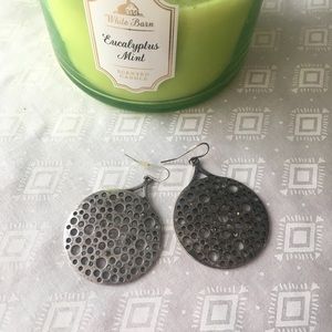 Dark metal pendant earrings