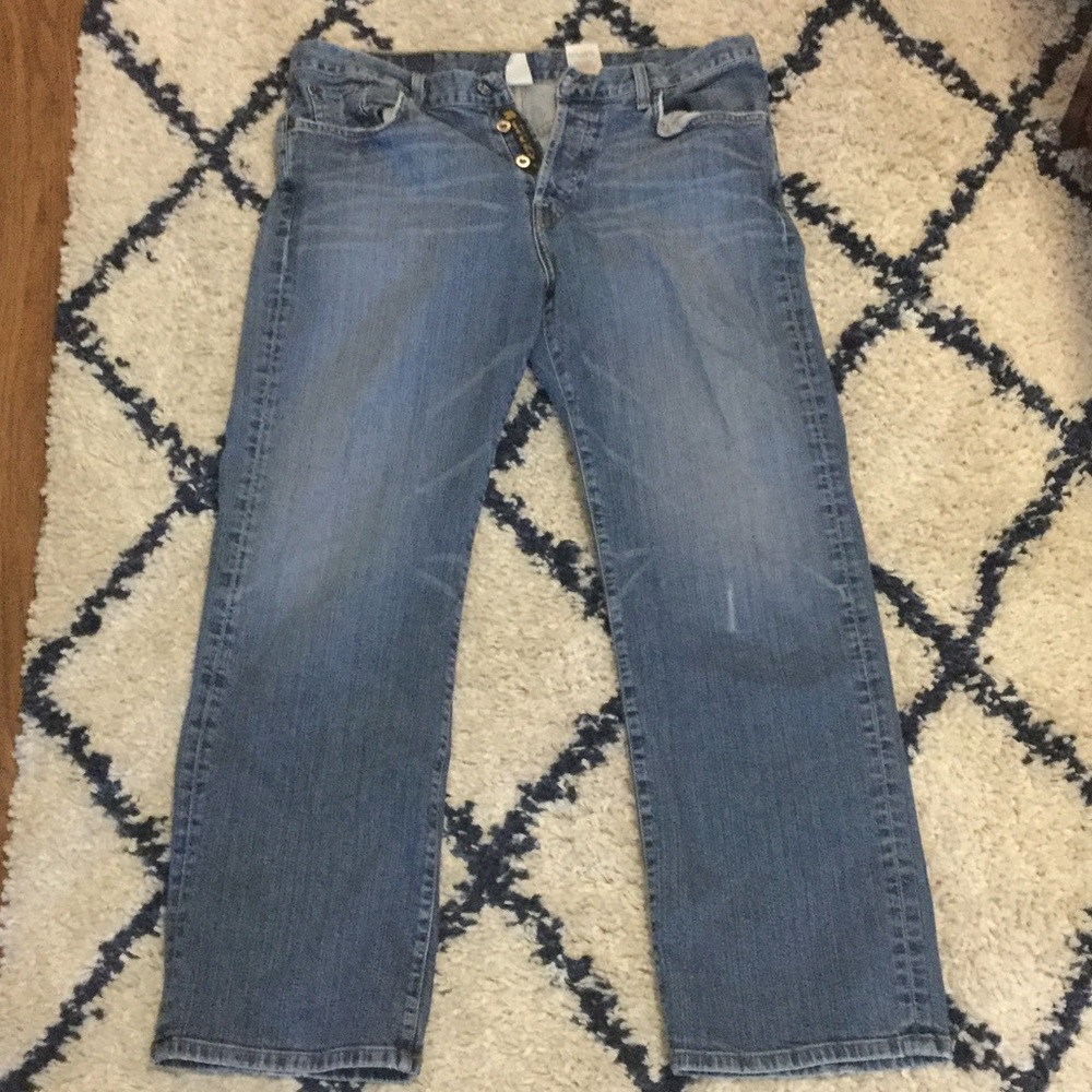 Lucky Brand 36 x 30 jeans.