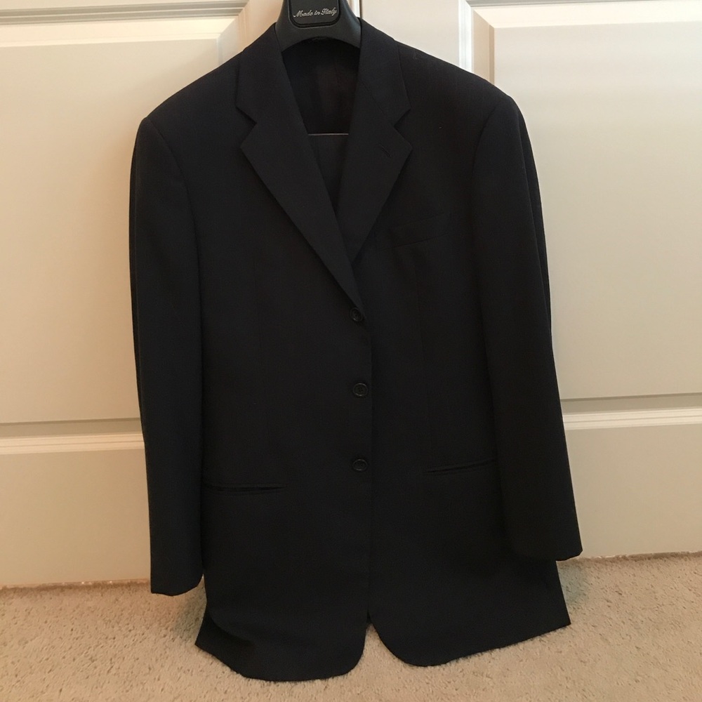 Armani collezioni navy 3 button suit