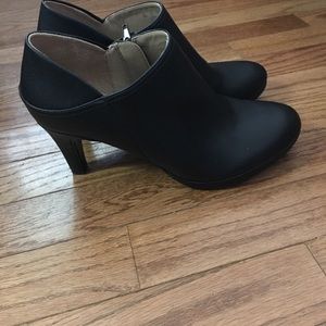 Naturalizer Black Booties, size 8.