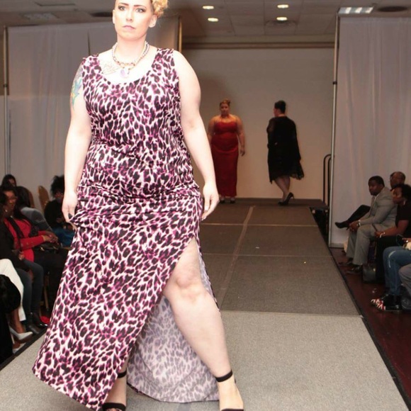 Purple ARTTwear leopard print dress maxi - Picture 2 of 3