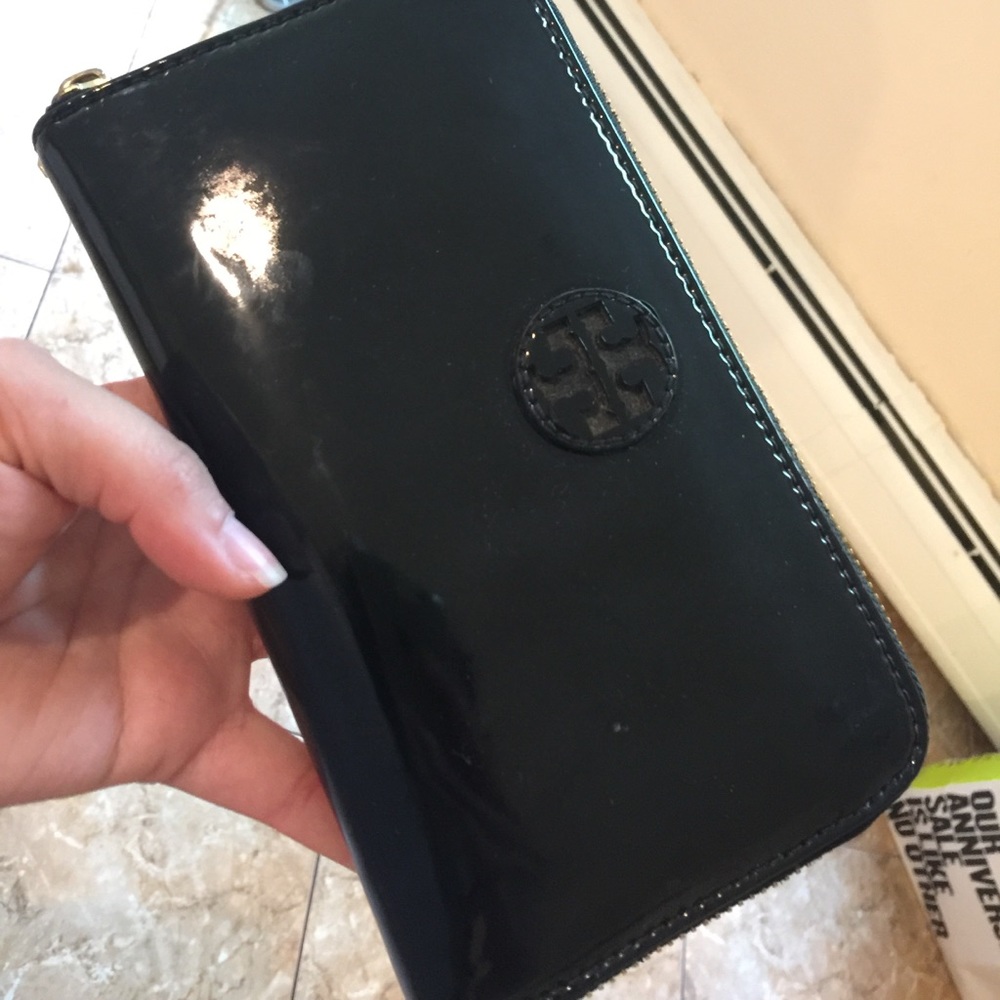 Authentic Tory Burch wallet
