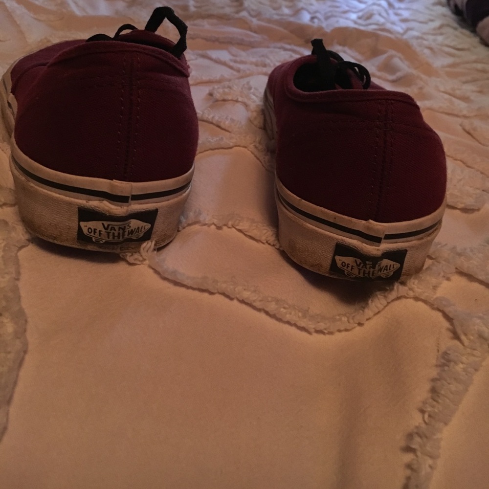 Vans - Picture 3 of 4