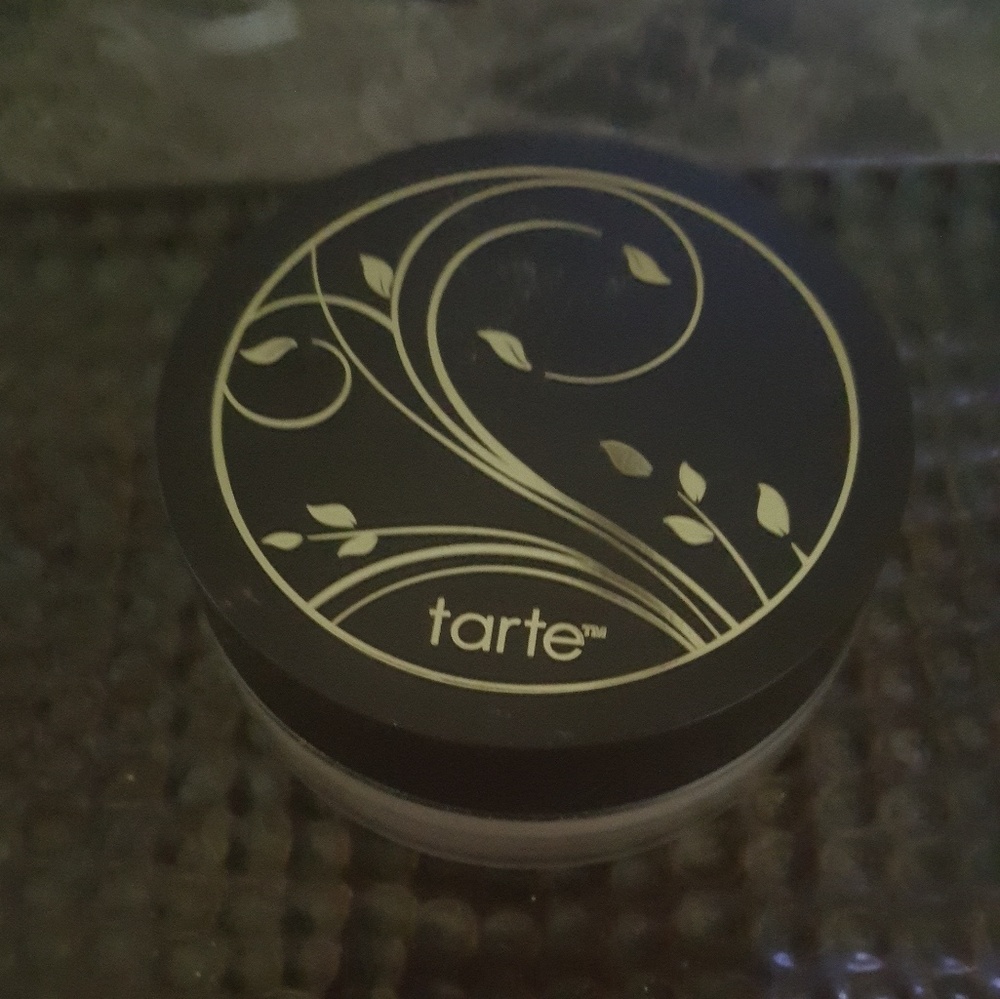 Tarte Amazonian clay airbrush foundation