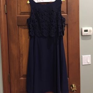 Navy Tahari floral sheath dress size 6