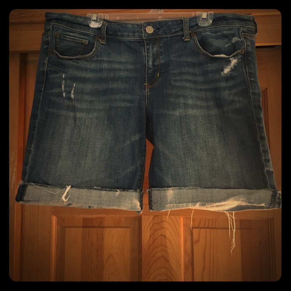 American Eagle Bermuda shorts