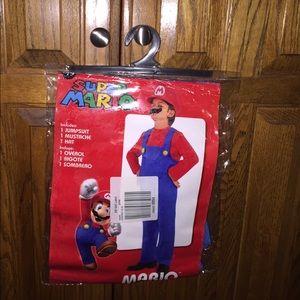 Super Mario costume sz Medium (8)