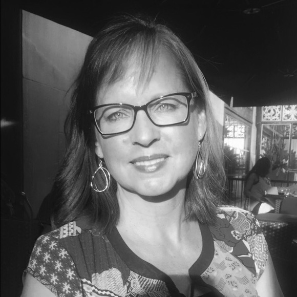 Meet your Posher, Rhonda - Picture 1 of 1