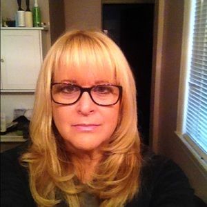 Meet your Posher, Nancy