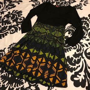 Forever 21 Multicolored Black Dress