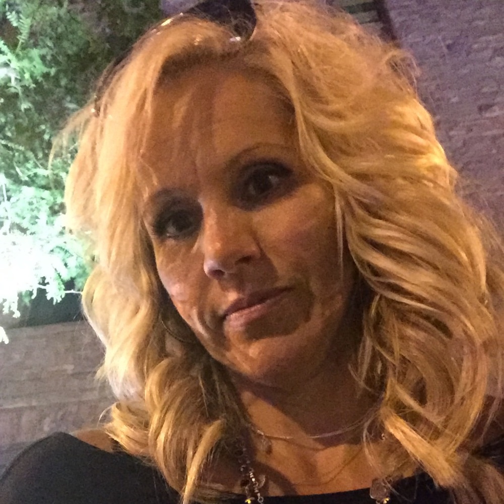 Meet your Posher, Valerie