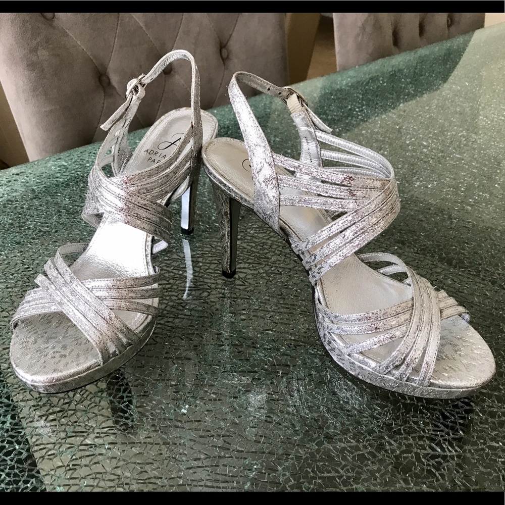 Wedding shoes Adrianna Papell Aiden High heels