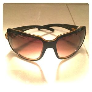 Chanel oversized sunglasses