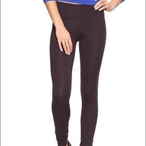 GFast GapFit legging in color New Vineyard