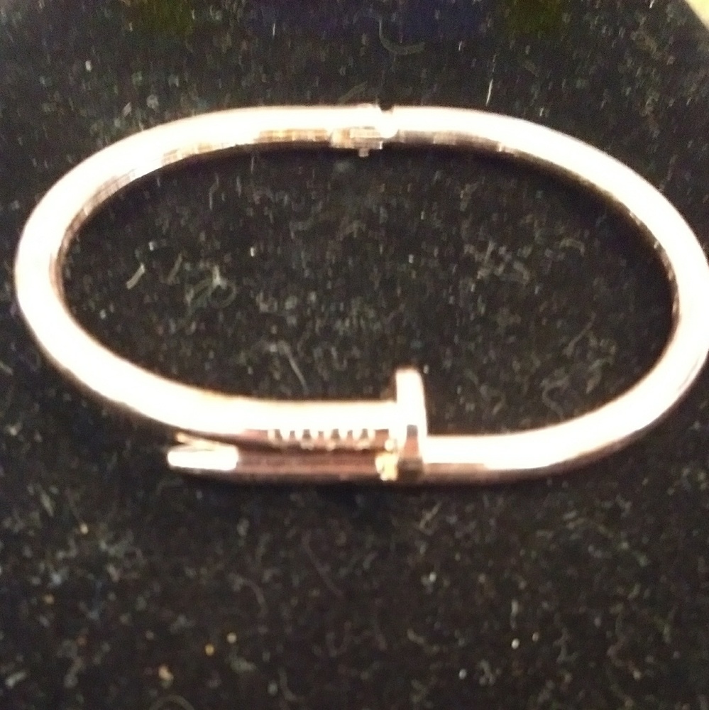 Designer Nail Bracelet in Rose Gold 17mm