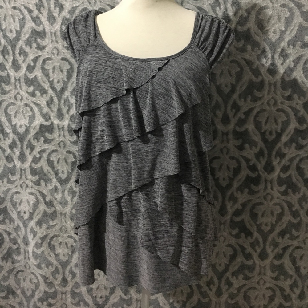 AB Studio size XL grey top