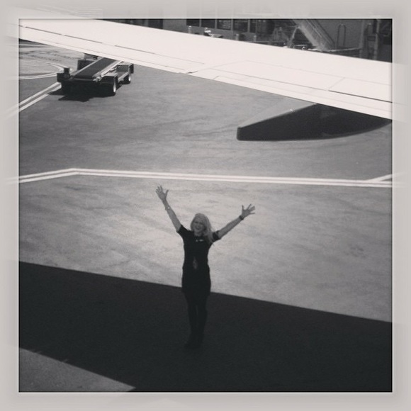 Meet your Posher, Shelley - Picture 2 of 3