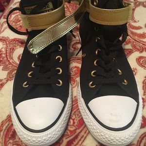 CONVERSE HIGH TOP SNEAKERS