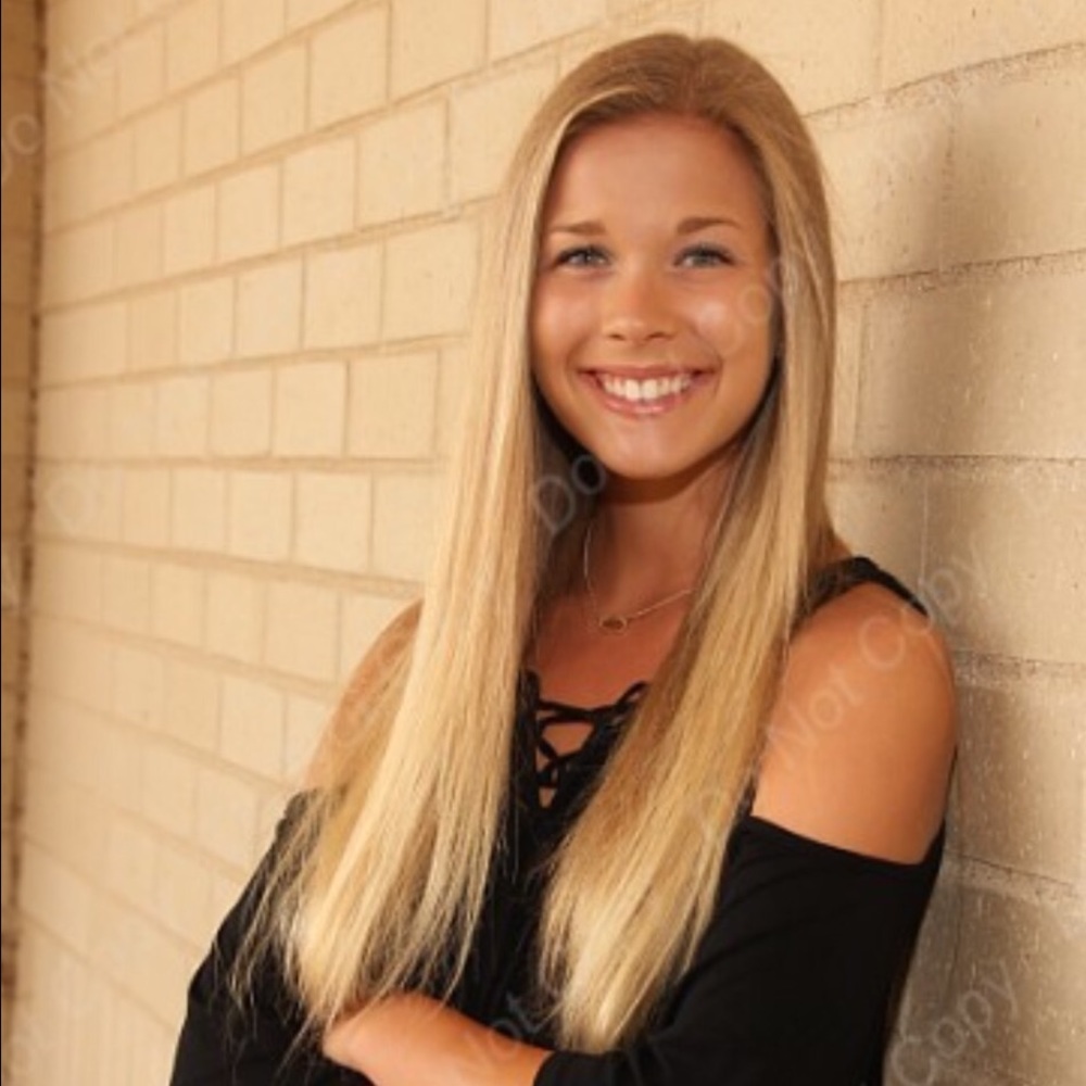 Meet your Posher, Danielle