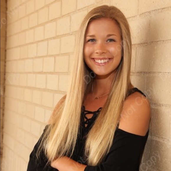Meet your Posher, Danielle - Picture 1 of 1