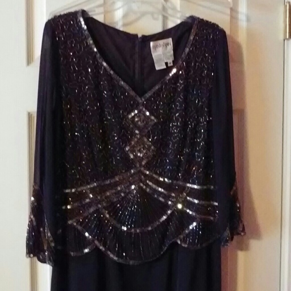 Gown - Picture 2 of 2