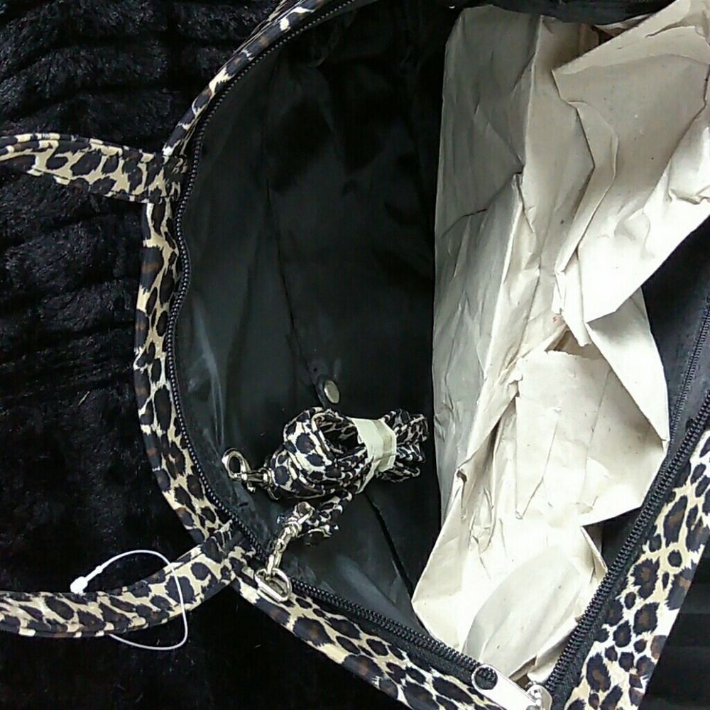 Tote - Picture 2 of 3