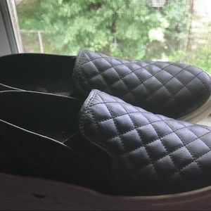 Steve madden sneakers size 9 1/2