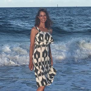 Meet your Posher, Niki