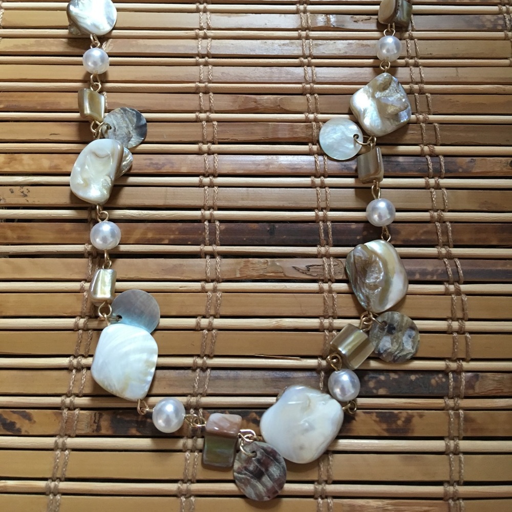 Unique Mother of Pearl Shell Necklace Long - Picture 3 of 6