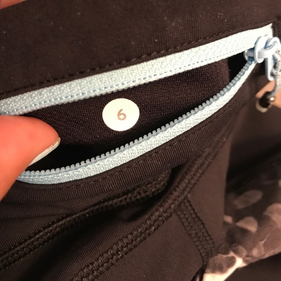 Lululemon Run the World 7/8 Sz 6 - Picture 3 of 4